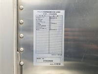 三菱ふそうキャンターアルミバン小型（2t・3t）[写真12]