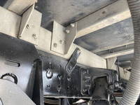 三菱ふそうキャンターアルミバン小型（2t・3t）[写真20]