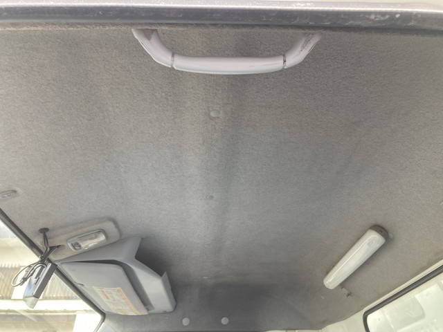 三菱ふそうキャンターアルミバン小型（2t・3t）[写真29]