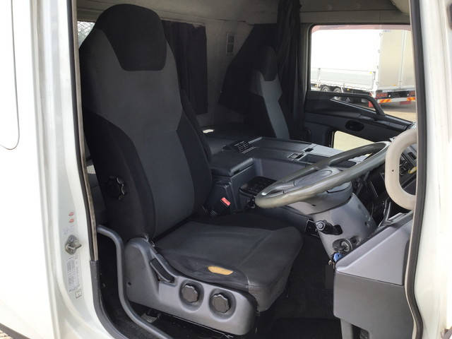 三菱ふそうスーパーグレートトレーラーヘッド（トラクターヘッド）大型（10t）[写真27]