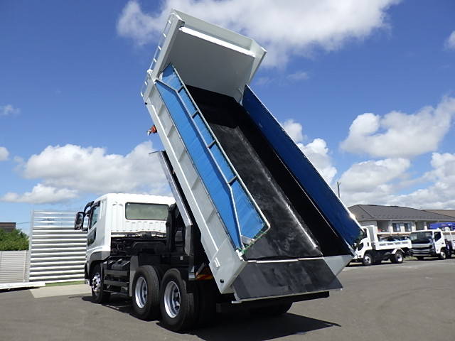 三菱ふそうスーパーグレートダンプ大型（10t）[写真02]