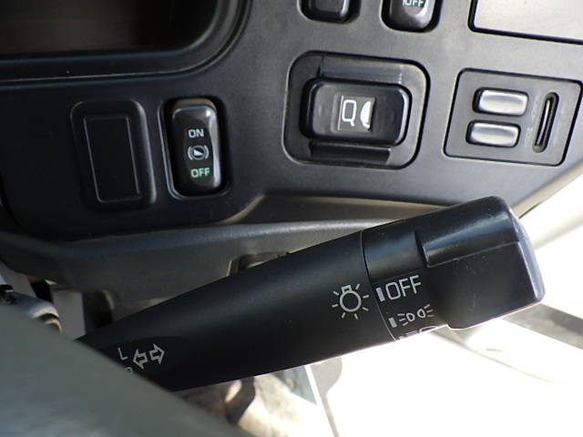 三菱ふそうスーパーグレートダンプ大型（10t）[写真33]