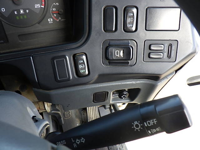 三菱ふそうスーパーグレートダンプ大型（10t）[写真33]