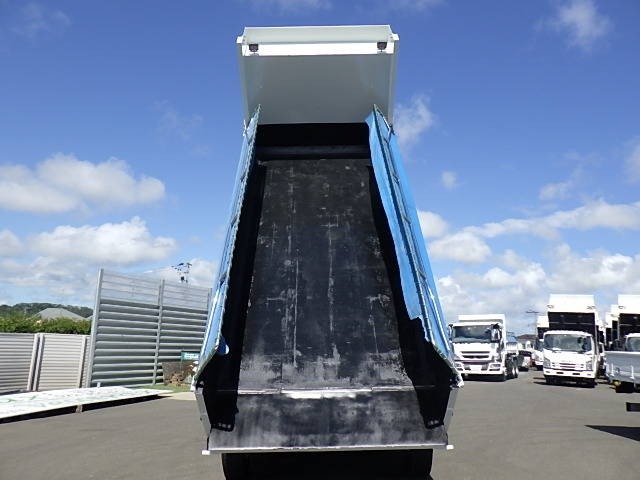 三菱ふそうスーパーグレートダンプ大型（10t）[写真07]