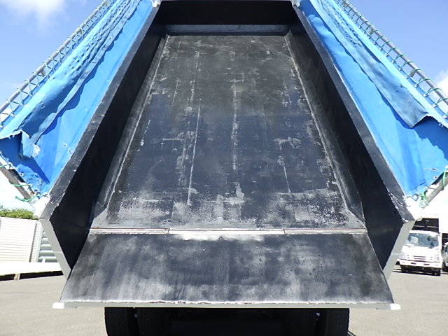 三菱ふそうスーパーグレートダンプ大型（10t）[写真09]