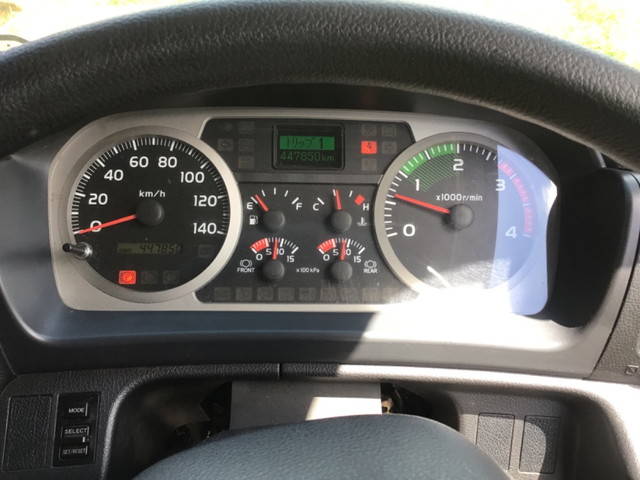 日野レンジャーアルミブロック中型（4t）[写真28]