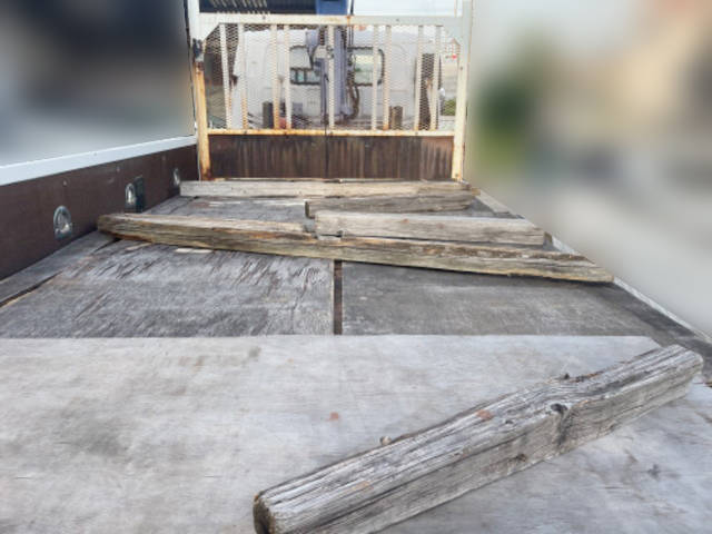 いすゞエルフクレーン4段小型（2t・3t）[写真08]