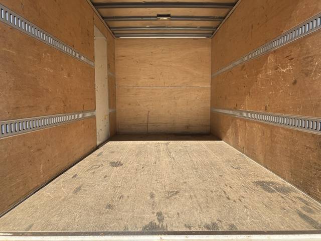 いすゞエルフアルミバン小型（2t・3t）[写真15]