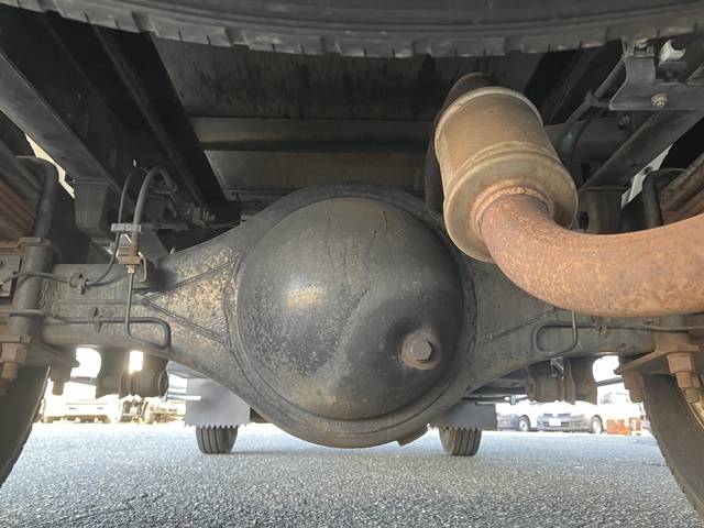 いすゞエルフアルミバン小型（2t・3t）[写真24]