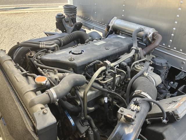 いすゞエルフアルミバン小型（2t・3t）[写真25]