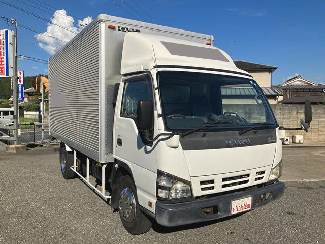 いすゞエルフアルミバン小型（2t・3t）[写真03]