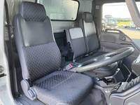 いすゞエルフアルミバン小型（2t・3t）[写真33]