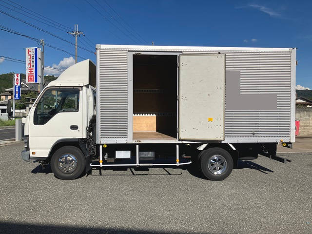 いすゞエルフアルミバン小型（2t・3t）[写真05]