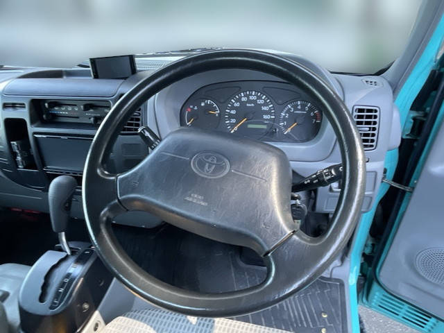 トヨタダイナ平ボディ小型（2t・3t）[写真23]