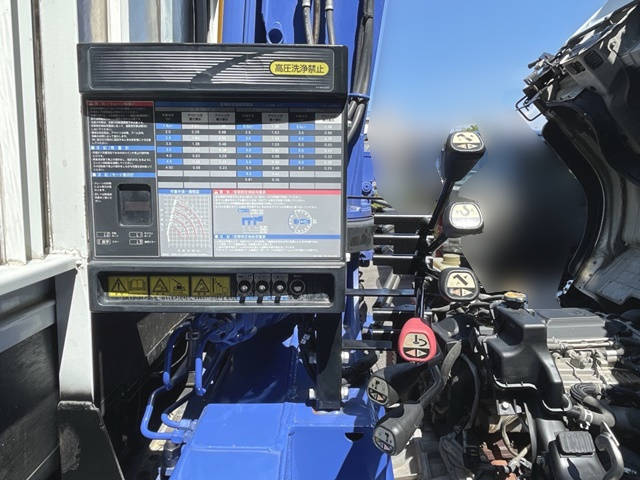 三菱ふそうキャンタークレーン4段小型（2t・3t）[写真16]