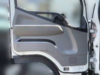 三菱ふそうキャンタークレーン4段小型（2t・3t）[写真26]