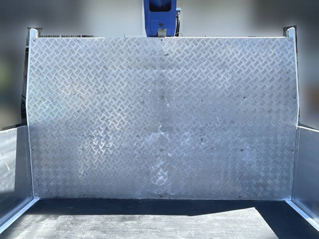 三菱ふそうキャンタークレーン4段小型（2t・3t）[写真09]