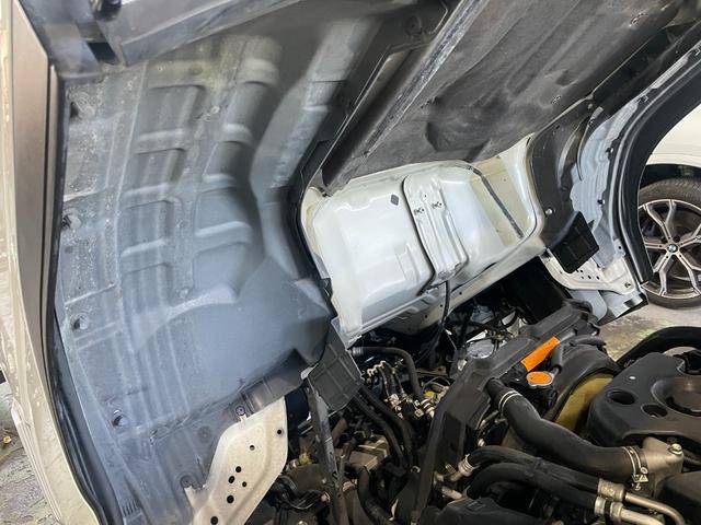 いすゞエルフ平ボディ小型（2t・3t）[写真17]