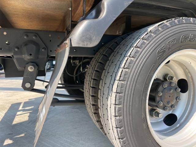 いすゞエルフ平ボディ小型（2t・3t）[写真25]