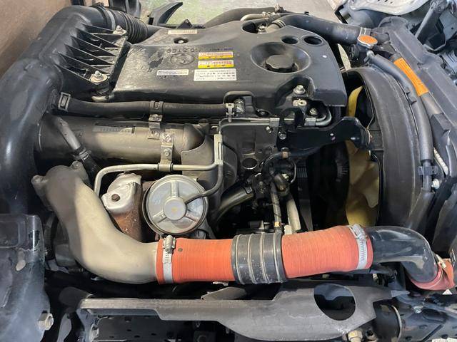 いすゞエルフ平ボディ小型（2t・3t）[写真27]