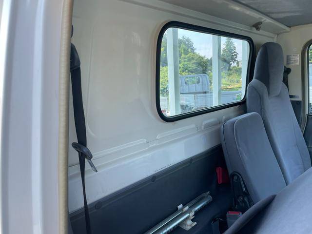 いすゞエルフ平ボディ小型（2t・3t）[写真36]