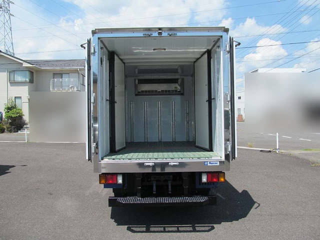 いすゞエルフ冷凍車（冷蔵車）小型（2t・3t）[写真04]