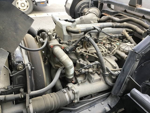 UDトラックスコンドル平ボディ中型（4t）[写真15]