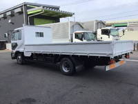 UDトラックスコンドル平ボディ中型（4t）[写真02]