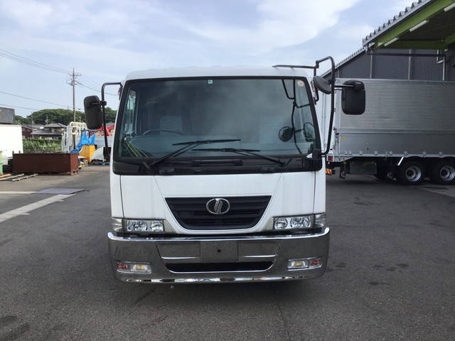 UDトラックスコンドル平ボディ中型（4t）[写真07]