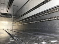 日野プロフィア冷蔵冷凍ウイング大型（10t）[写真10]