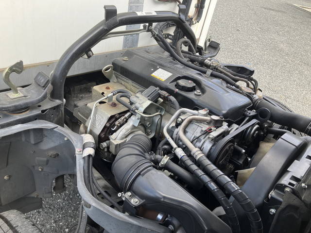 三菱ふそうキャンター冷凍車（冷蔵車）小型（2t・3t）[写真25]