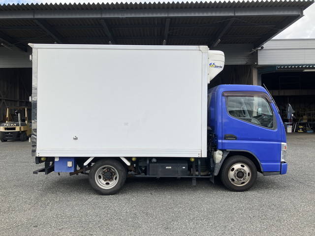 三菱ふそうキャンター冷凍車（冷蔵車）小型（2t・3t）[写真06]
