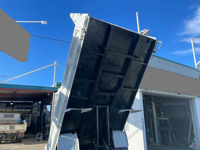 いすゞエルフダンプ小型（2t・3t）[写真11]