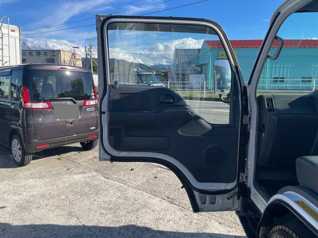 いすゞエルフダンプ小型（2t・3t）[写真23]