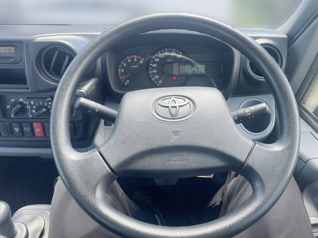 トヨタダイナ平ボディ小型（2t・3t）[写真35]