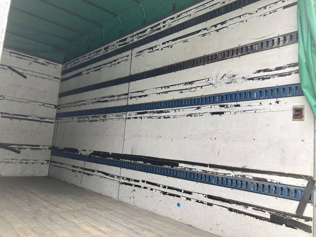 いすゞエルフオープントップバン小型（2t・3t）[写真12]