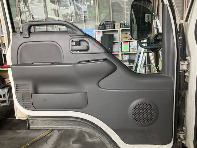 いすゞエルフオープントップバン小型（2t・3t）[写真25]