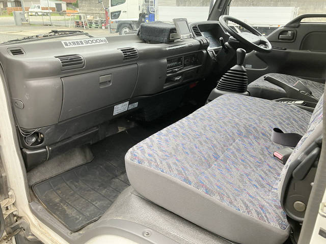 いすゞエルフオープントップバン小型（2t・3t）[写真30]