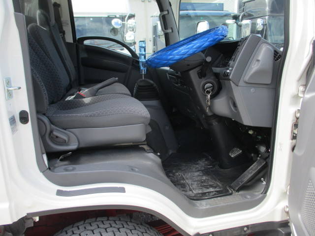 いすゞエルフクレーン5段小型（2t・3t）[写真16]