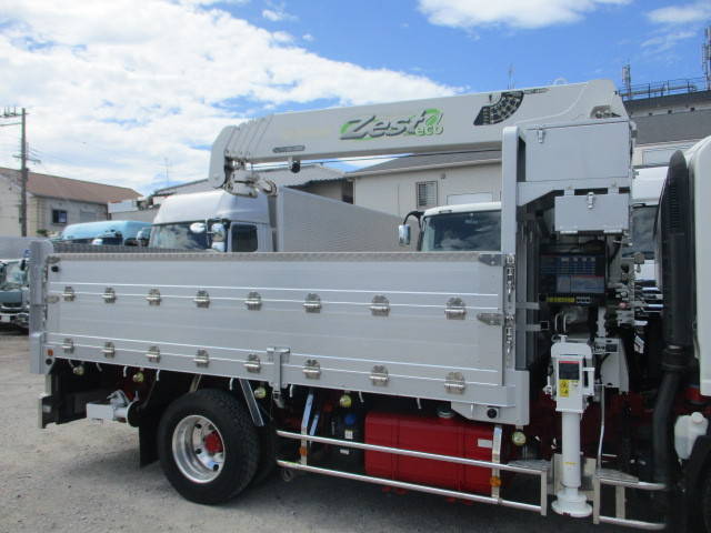 いすゞエルフクレーン5段小型（2t・3t）[写真08]