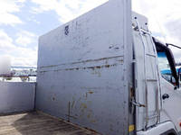 三菱ふそうファイターアルミブロック中型（4t）[写真12]