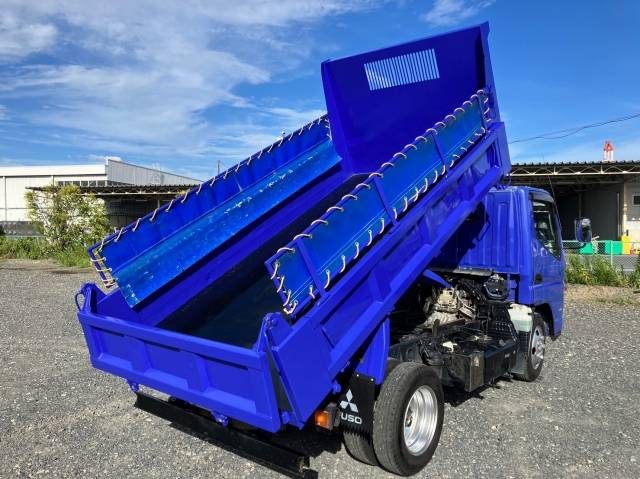 三菱ふそうキャンターダンプ小型（2t・3t）[写真02]