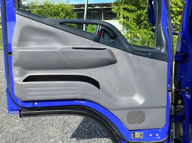 三菱ふそうキャンターダンプ小型（2t・3t）[写真30]