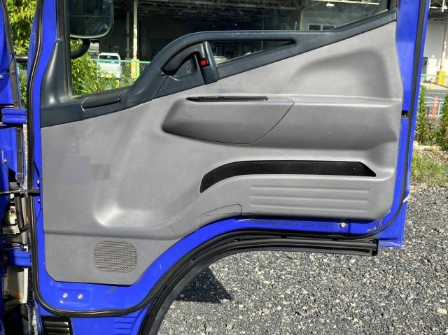 三菱ふそうキャンターダンプ小型（2t・3t）[写真31]