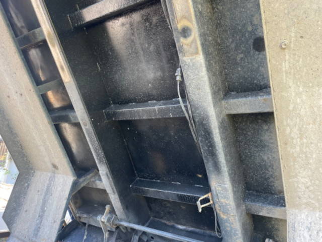 日野プロフィアダンプ大型（10t）[写真16]