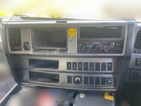 日野プロフィアダンプ大型（10t）[写真36]