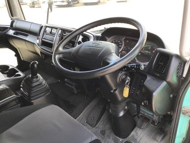 日野レンジャーアルミウイング中型（4t）[写真35]