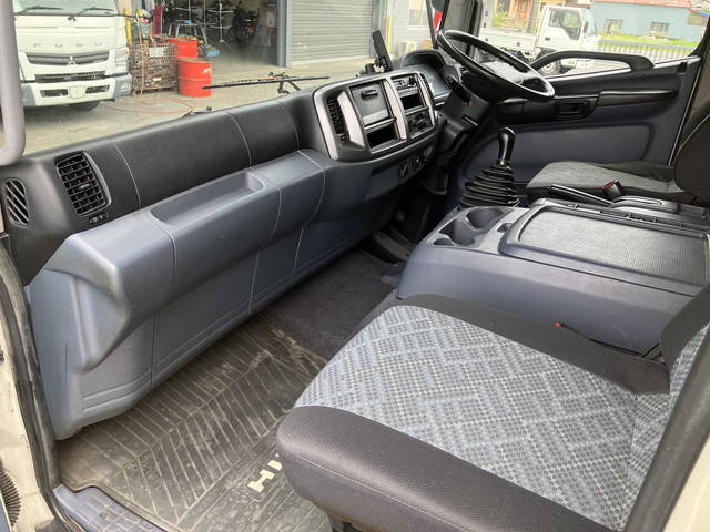 日野レンジャーアルミウイング中型（4t）[写真30]