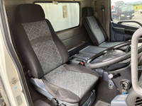 日野レンジャーアルミウイング中型（4t）[写真32]