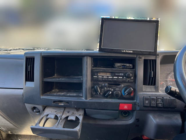 いすゞエルフダブルキャブ（Wキャブ）小型（2t・3t）[写真29]